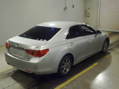 Toyota MARK X  с аукциона в Японии