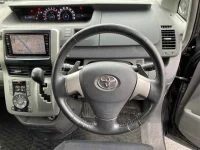 Toyota VOXY лот № 90223 оценка R  с аукциона в Японии 2