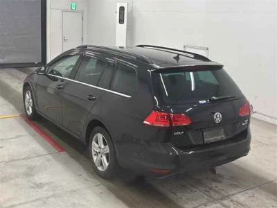 Volkswagen GOLF VARIANT