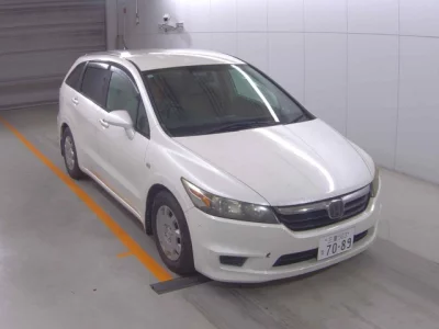 Honda STREAM  с аукциона в Японии