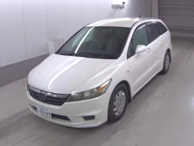 Honda STREAM  с аукциона в Японии