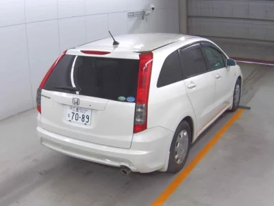 Honda STREAM  с аукциона в Японии