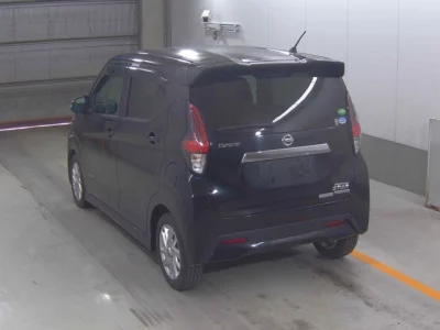 Nissan DAYZ  с аукциона в Японии