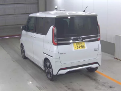 Nissan ROOX