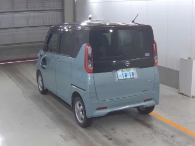 Nissan ROOX  с аукциона в Японии