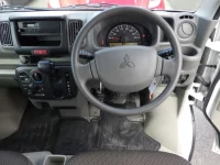 Mitsubishi MINICAB VAN лот № 3019 оценка 4  с аукциона в Японии 4