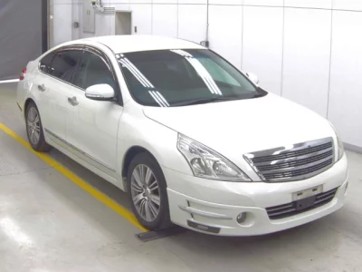 Nissan TEANA