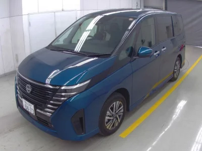 Nissan SERENA  с аукциона в Японии