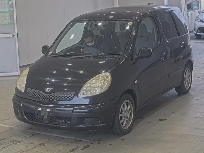 Toyota FUNCARGO  с аукциона в Японии
