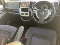 Nissan SERENA лот № 1718 оценка 3  с аукциона в Японии 3
