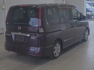 Nissan SERENA  с аукциона в Японии