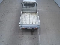 Suzuki CARRY TRUCK лот № 1079 оценка 3  с аукциона в Японии 2