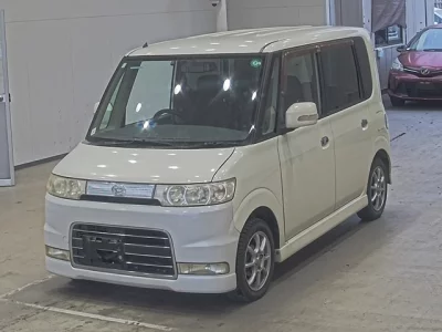 Daihatsu TANTO  с аукциона в Японии