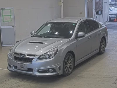 Subaru LEGACY B4  с аукциона в Японии