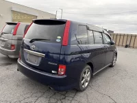 Toyota ISIS лот № 2222 оценка 0  с аукциона в Японии 1