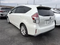 Toyota PRIUS ALPHA лот № 2218 оценка 0  с аукциона в Японии 1