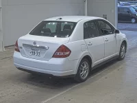 Nissan TIIDA LATIO лот № 1485 оценка 3.5  с аукциона в Японии 1
