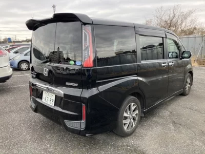 Honda STEP WAGON  с аукциона в Японии