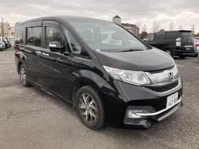 Honda STEP WAGON  с аукциона в Японии