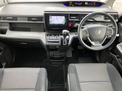 Honda STEP WAGON  с аукциона в Японии