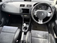 Suzuki SWIFT лот № 2205 оценка 0  с аукциона в Японии 2