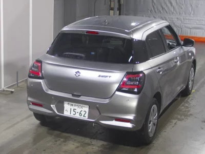 Suzuki SWIFT  с аукциона в Японии