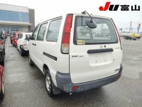 Toyota LITE ACE VAN лот № 1002 оценка R  с аукциона в Японии 1