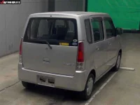 Suzuki WAGON R лот № 3004 оценка 4  с аукциона в Японии 3