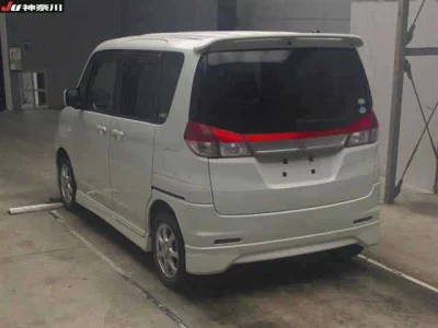Mitsubishi DELICA D2