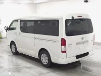 Toyota HIACE VAN лот № 5012 оценка 4.5  с аукциона в Японии 1