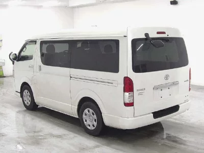 Toyota HIACE VAN  с аукциона в Японии