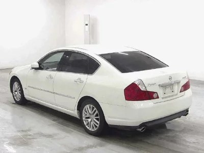 Nissan FUGA  с аукциона в Японии