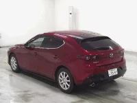 Mazda MAZDA3 лот № 2061 оценка 4  с аукциона в Японии 1