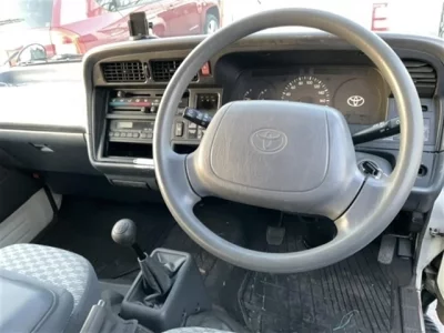 Toyota HIACE VAN  с аукциона в Японии