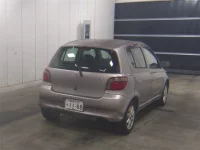 Toyota VITZ лот № 3532 оценка R  с аукциона в Японии 4