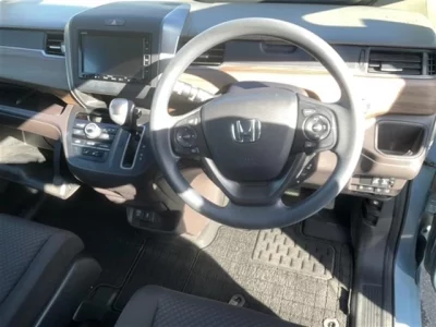 Honda FREED  с аукциона в Японии