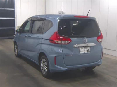 Honda FREED  с аукциона в Японии