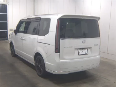 Honda STEP WAGON  с аукциона в Японии