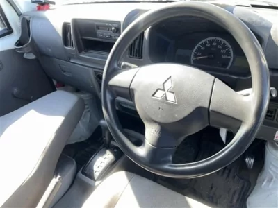 Mitsubishi MINICAB VAN