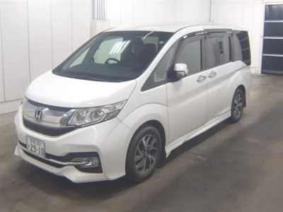 Honda STEP WAGON  с аукциона в Японии