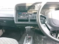 Toyota HIACE VAN лот № 8007 оценка R  с аукциона в Японии 4