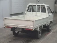 Toyota LITE ACE TRUCK лот № 8022 оценка 3.5  с аукциона в Японии 3