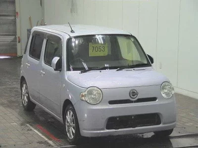 Daihatsu MIRA