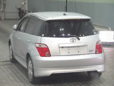 Toyota IST