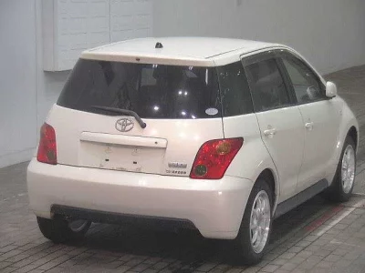 Toyota IST