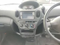 Toyota FUNCARGO лот № 99 оценка 3.5  с аукциона в Японии 4