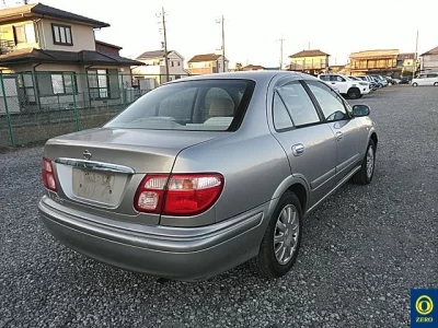 Nissan SYLPHY  с аукциона в Японии