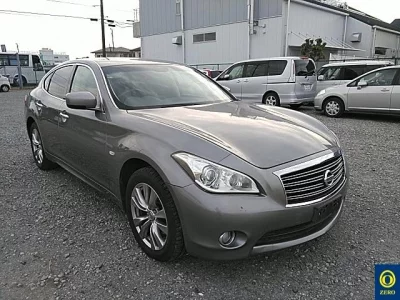 Nissan FUGA  с аукциона в Японии