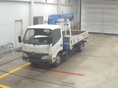 Hino DUTRO  с аукциона в Японии