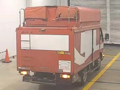 Toyota DYNA  с аукциона в Японии